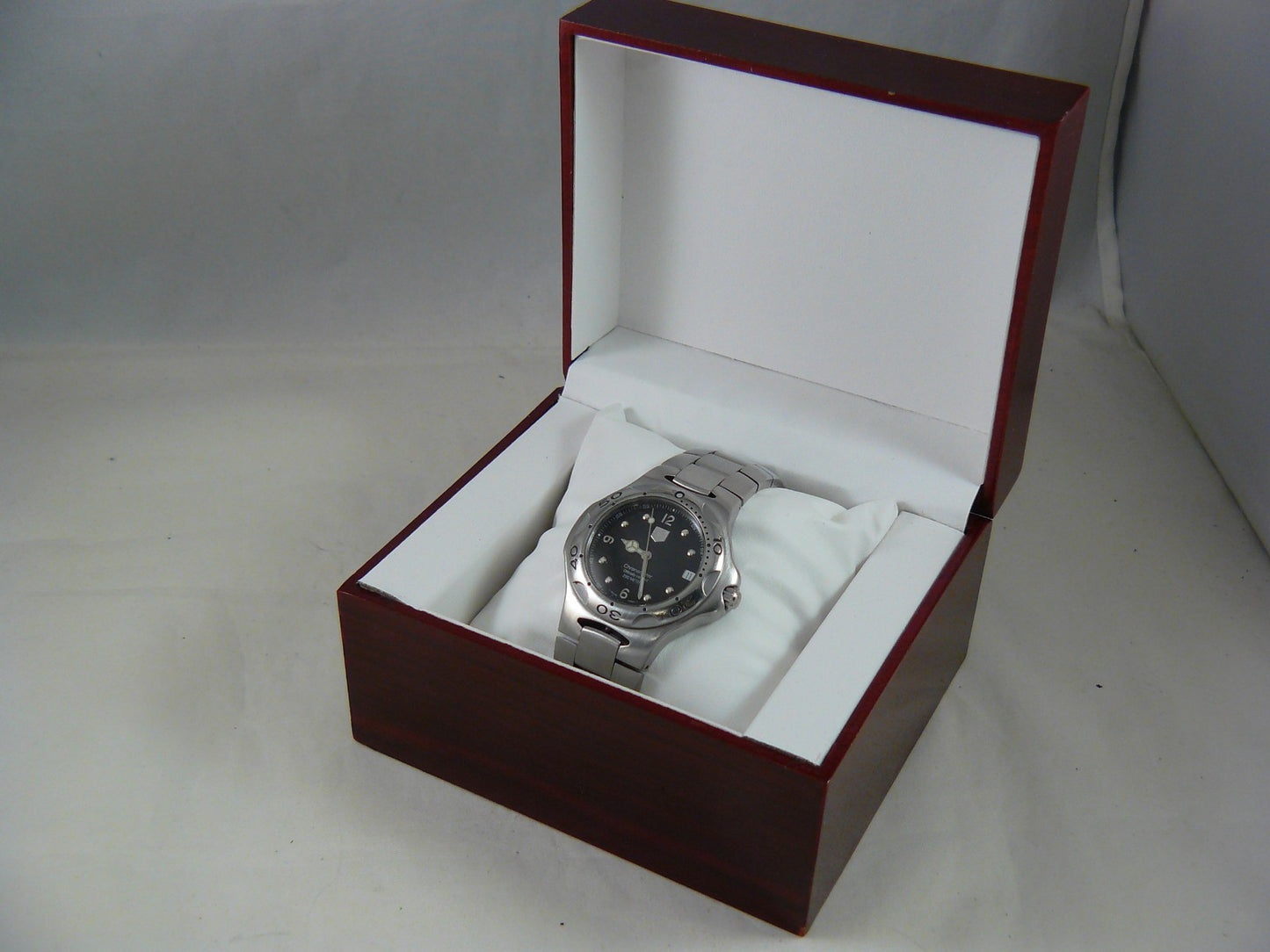 Chronomètre TAG Heuer Kirium nouveau mouvement lire texte. Cosmétiquement...