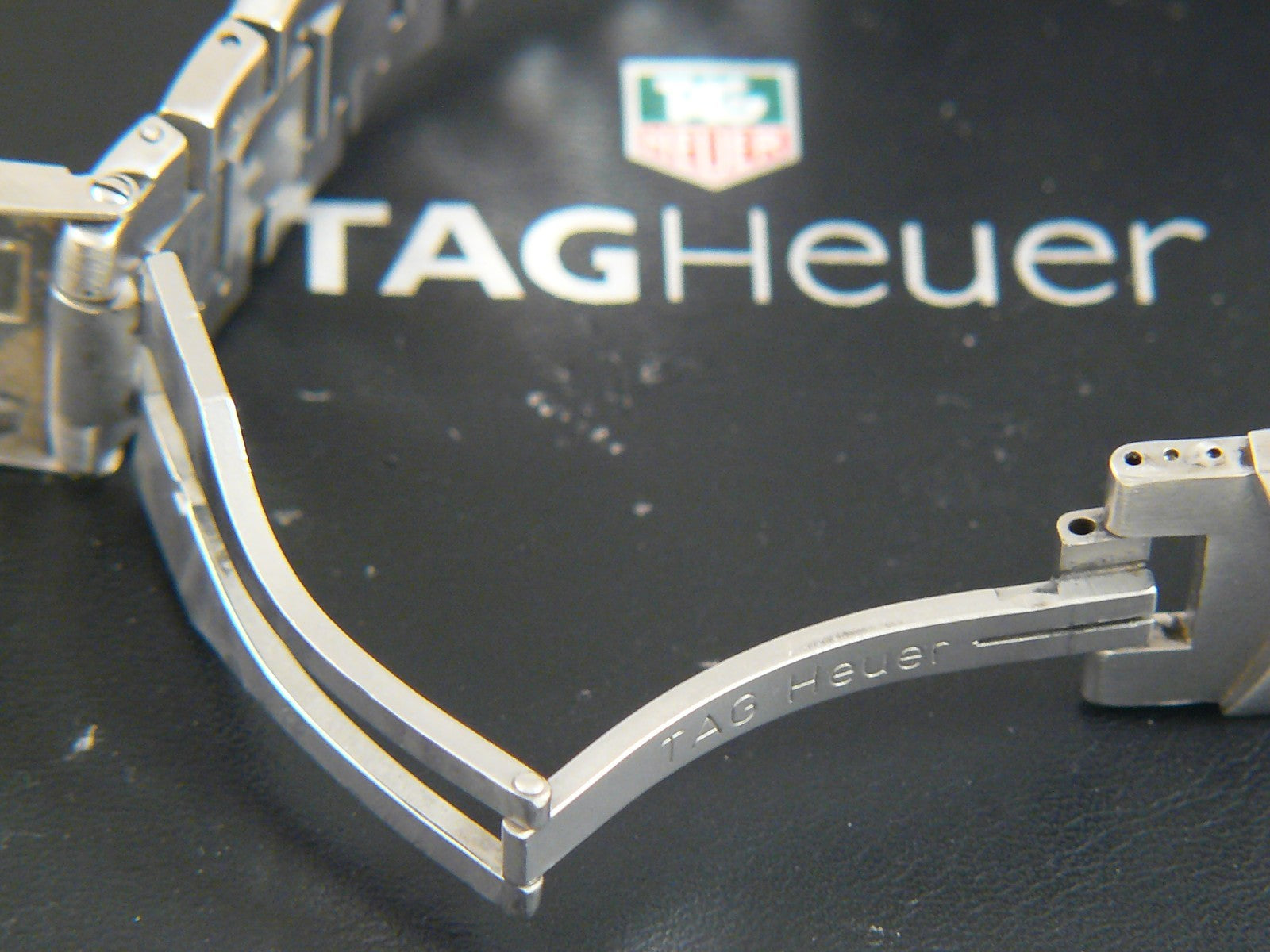 Chronomètre TAG Heuer Kirium nouveau mouvement lire texte. Cosmétiquement...
