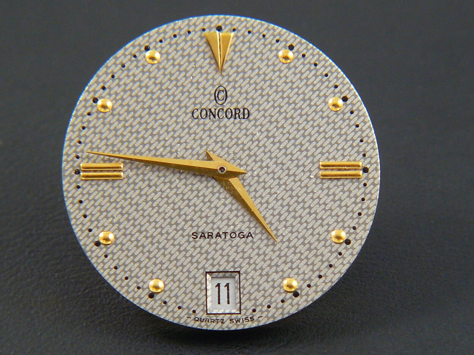 Concord Saratoga Silber-Gold Zifferblatt, Zeiger, Datum, unvollständig....