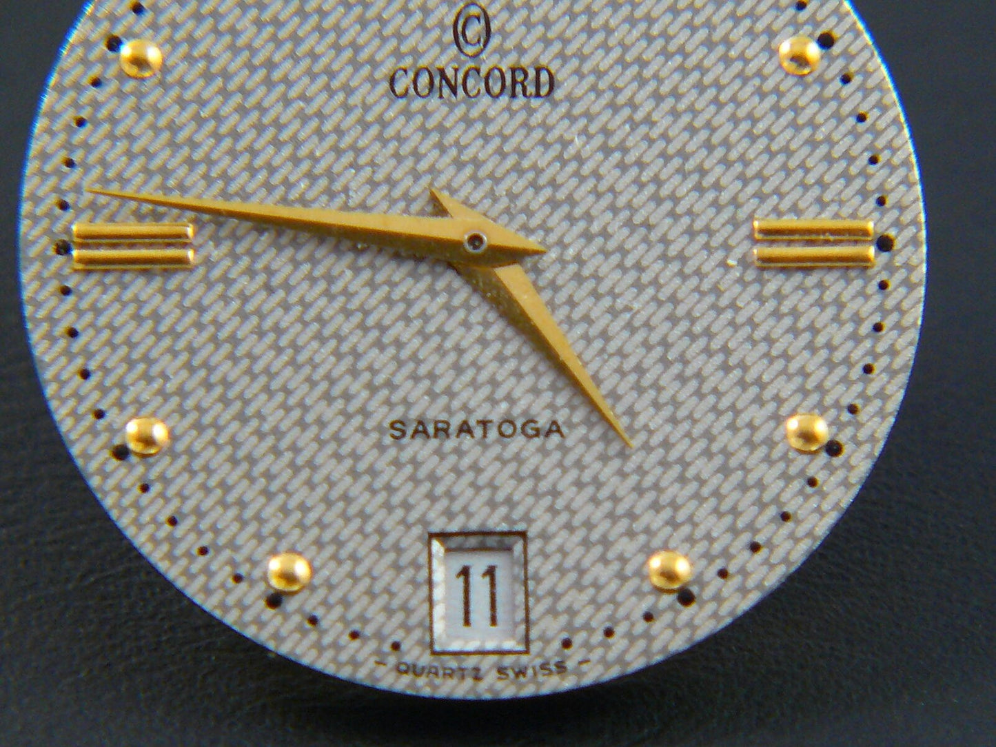 Concord Saratoga Silber-Gold Zifferblatt, Zeiger, Datum, unvollständig....